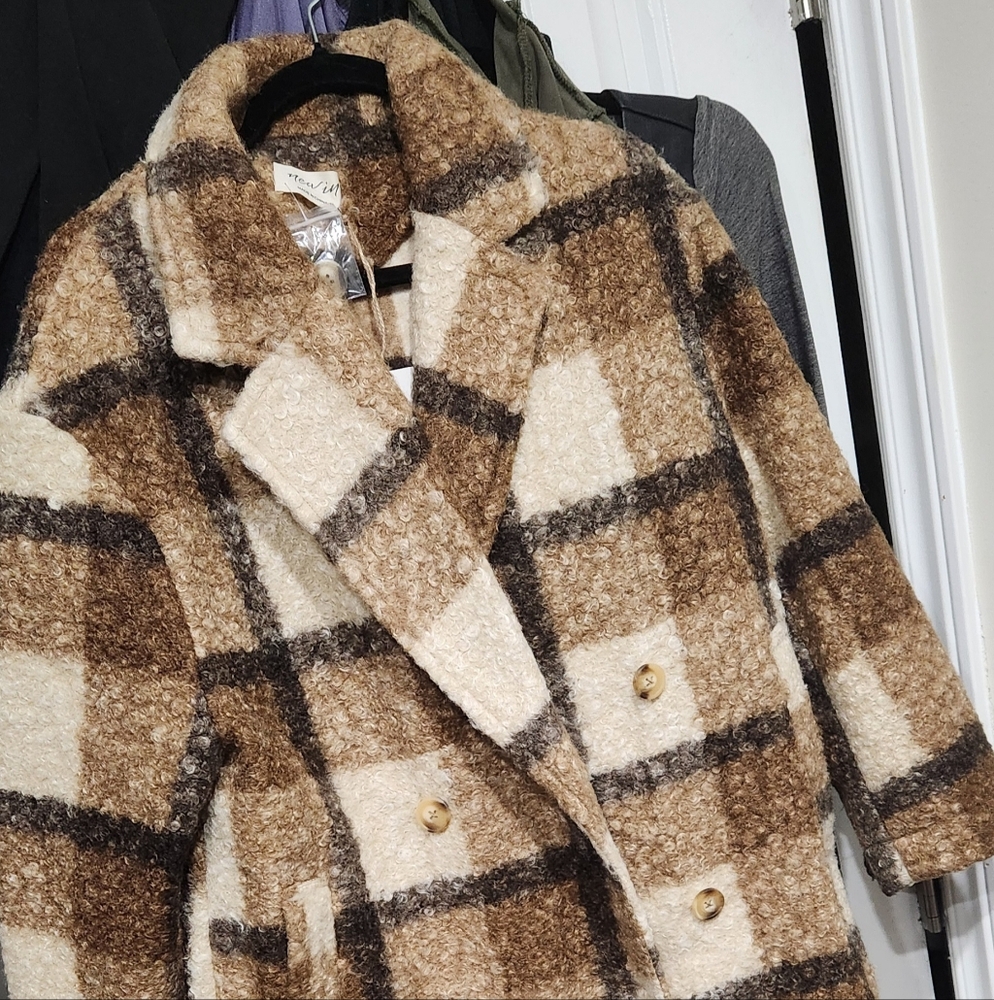 Long Fall/Winter Coat - Picture 2 of 4